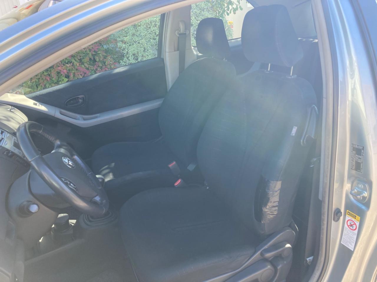 TOYOTA YARIS (PROPRIETRIO UNICO)