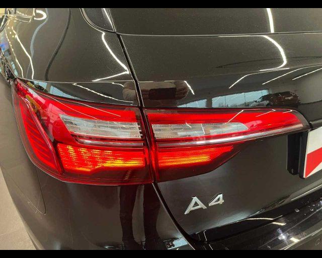 AUDI A4 Avant 40 TDI S tronic Business Advanced