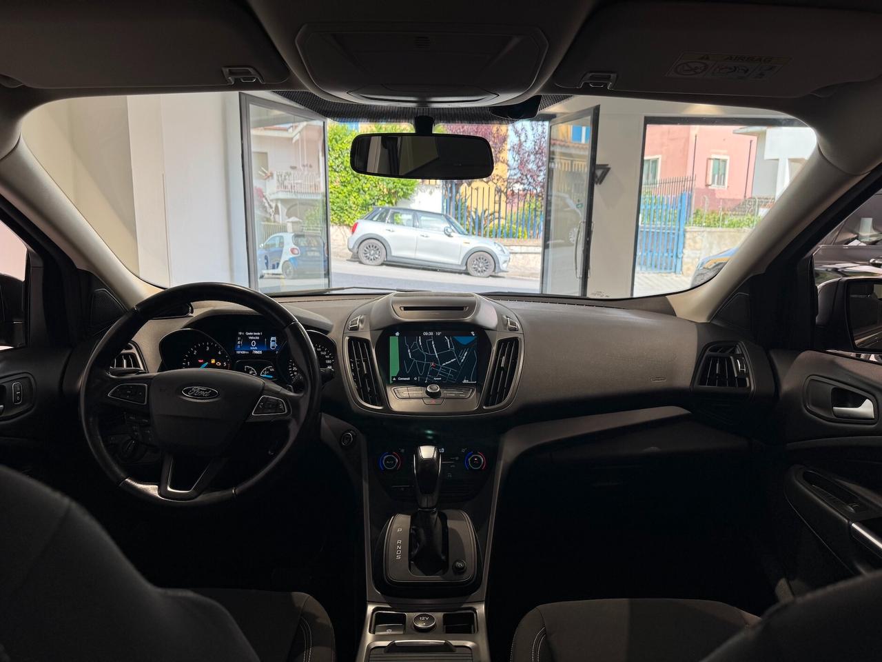 Ford Kuga 1.5 TDCI 120 CV S&S 2WD Powershift Business