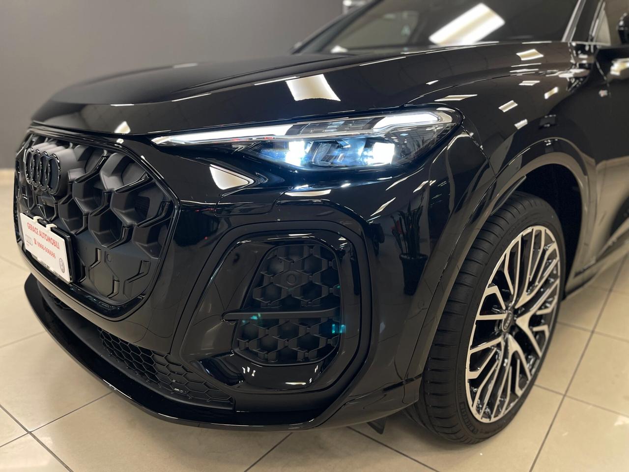 Nuova Audi Q5 SPB 2.0 TDi 204cv S-Line tech pro