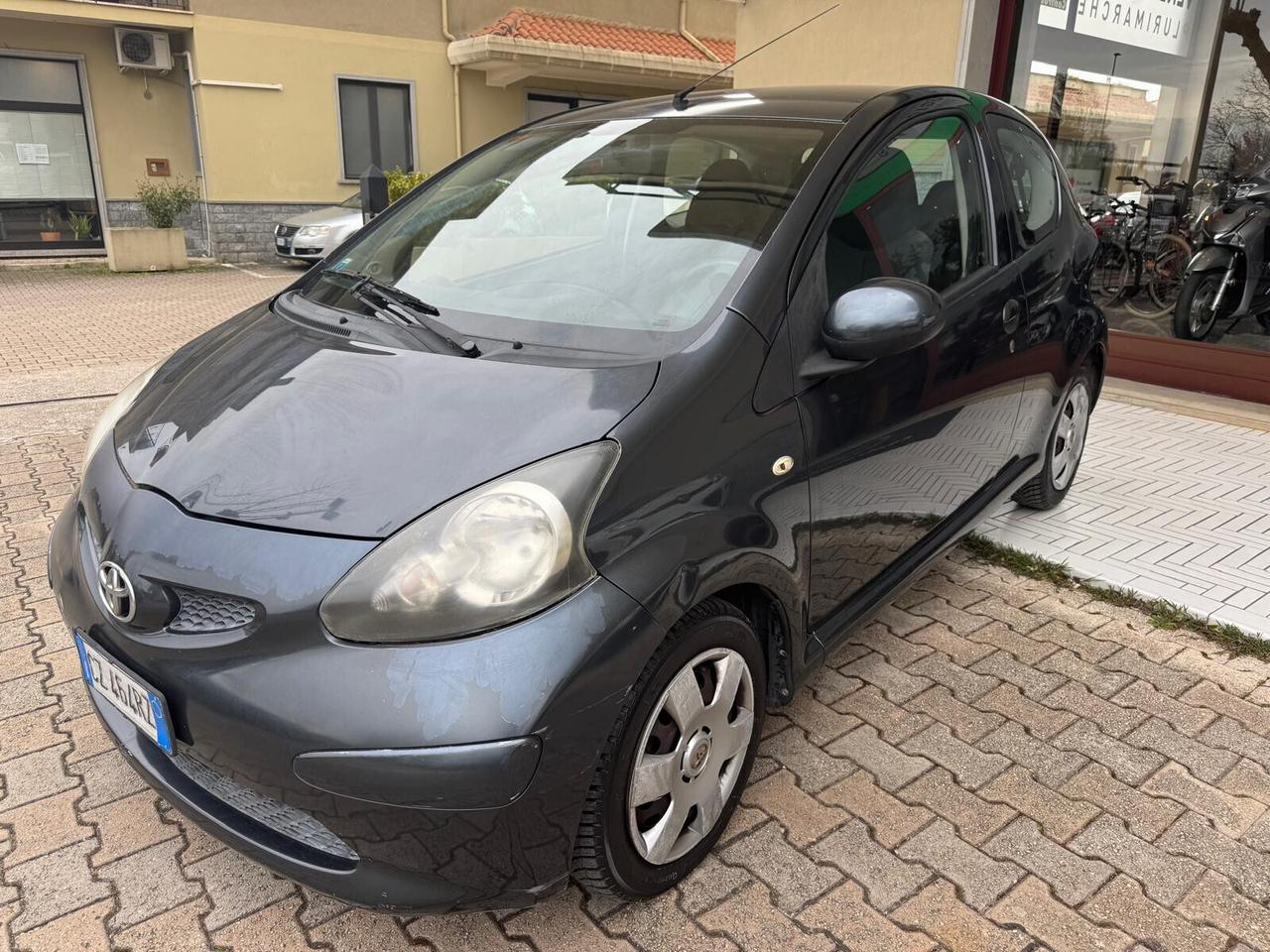 Toyota Aygo 1.0 12V VVT-i 3 porte Sol