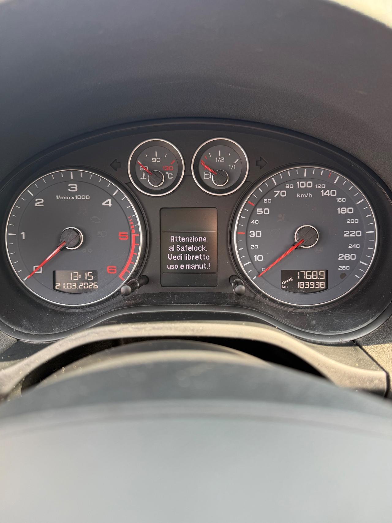 Audi A3 Cabrio 1.6 TDI 105 CV CR Attraction