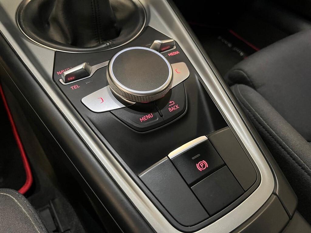 Audi TT Coupé 2.0 TDI ultra Design