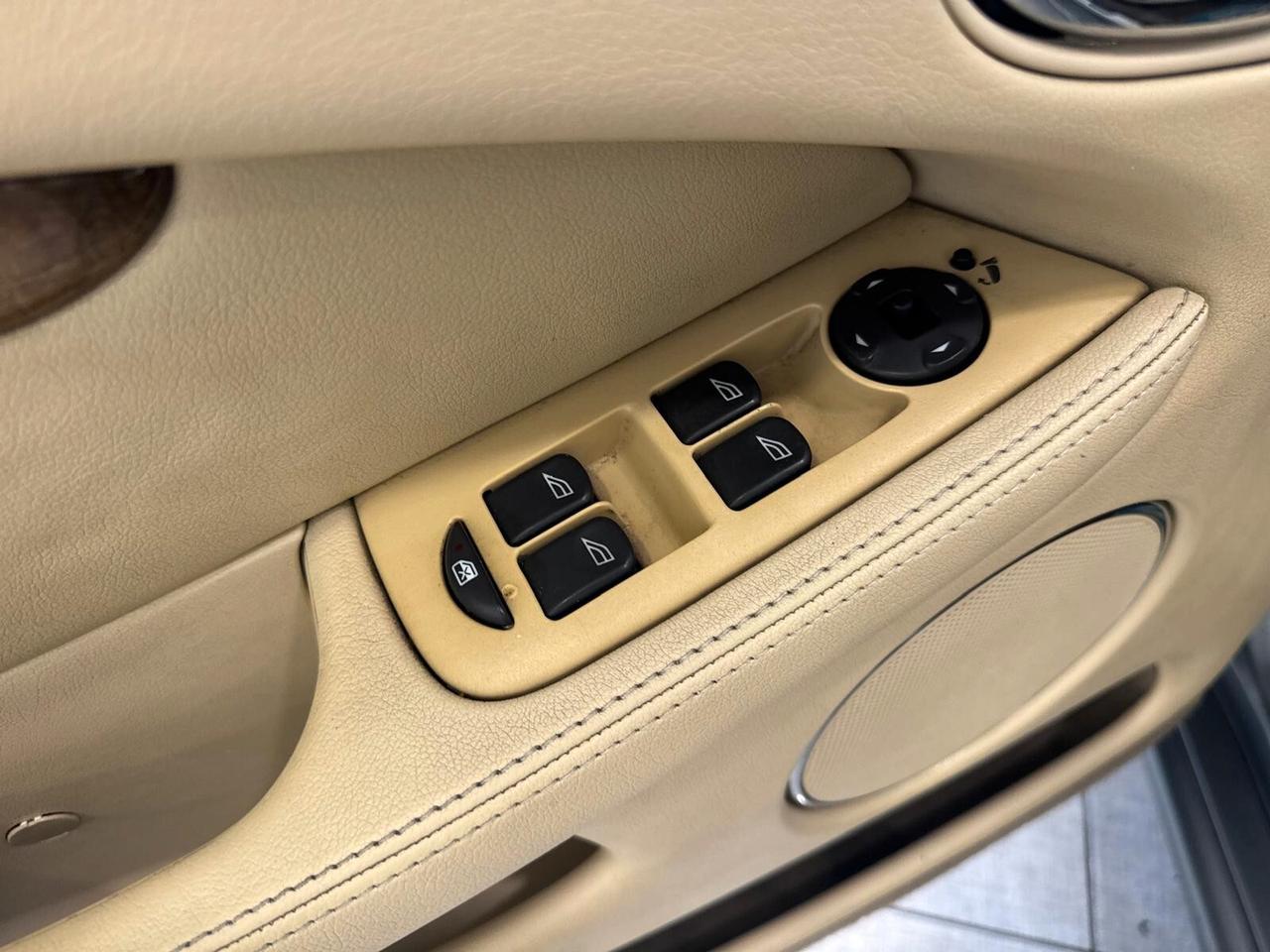 Jaguar X-Type 2.2D cat Executive 2007