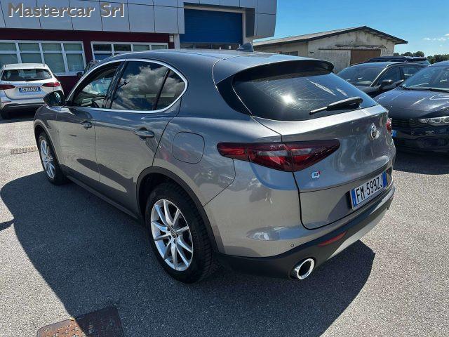 ALFA ROMEO Stelvio Stelvio 2017 2.2 t Executive Q4 210cv auto FM599ZJ