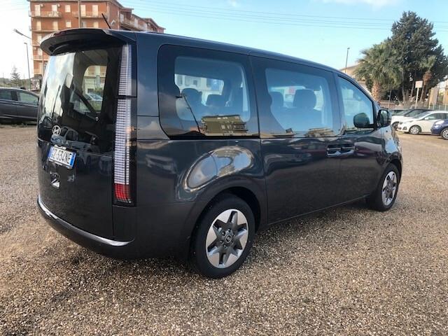 Hyundai Staria 1.6 HEV AT 2WD 9 posti Wagon
