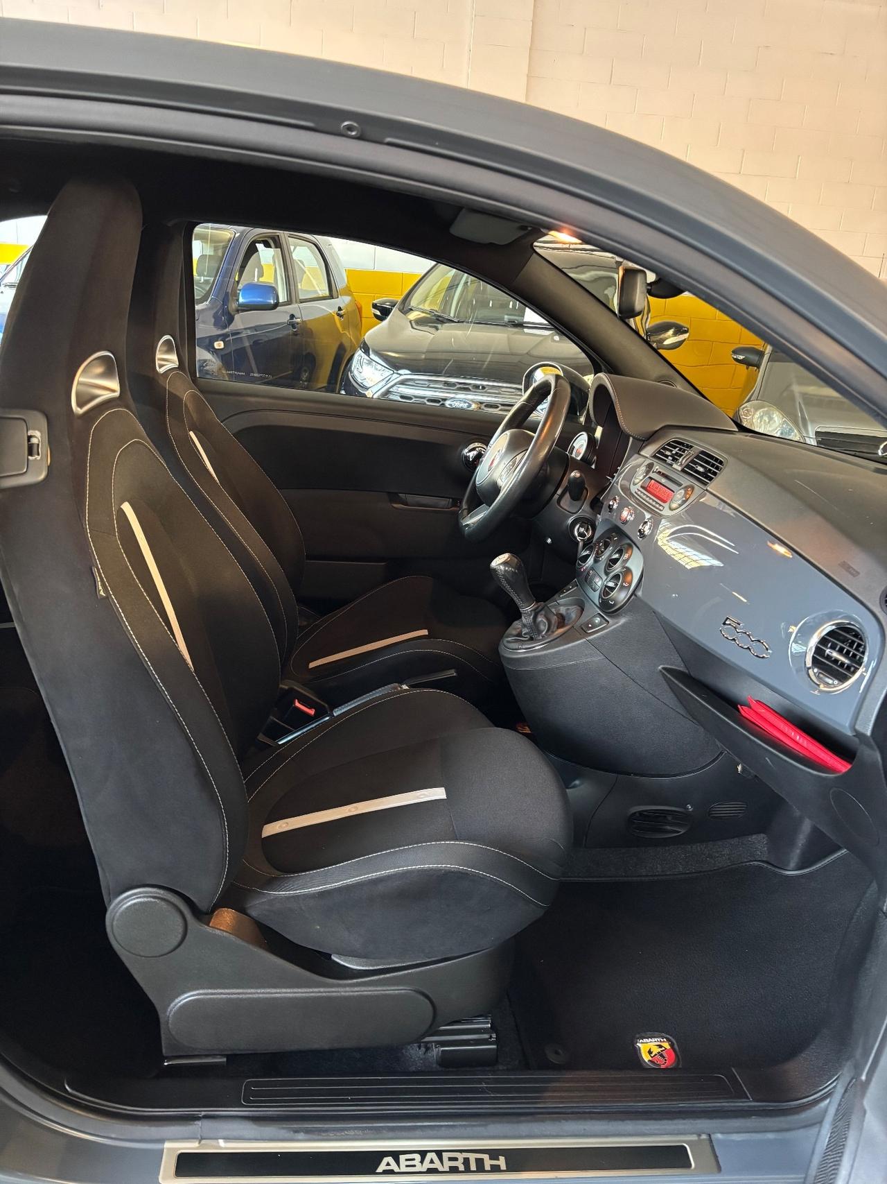 Abarth 595 1.4 Turbo T-Jet 135CV Custom