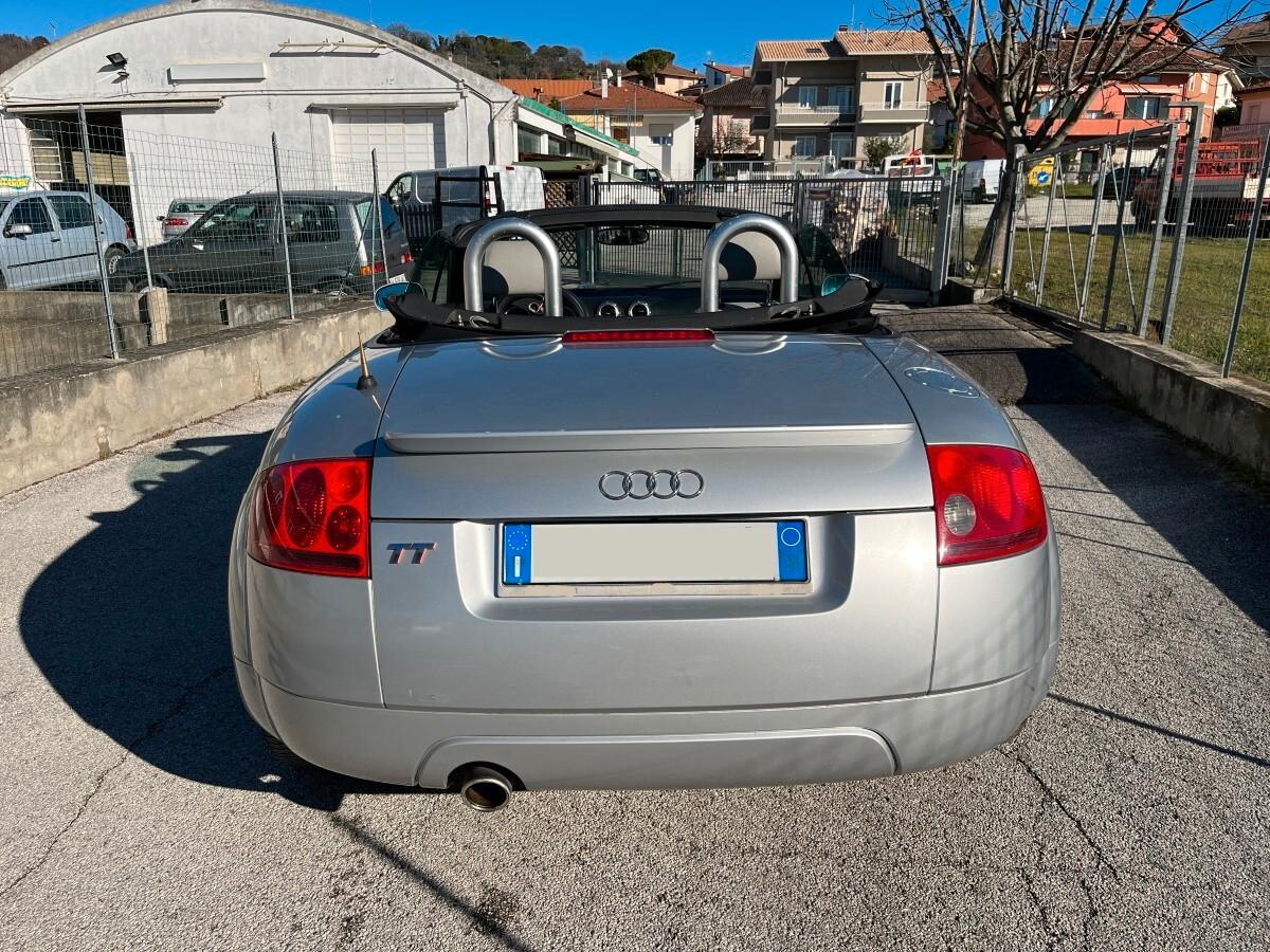 Audi TT Roadster 1.8 T 20V 179 CV cat