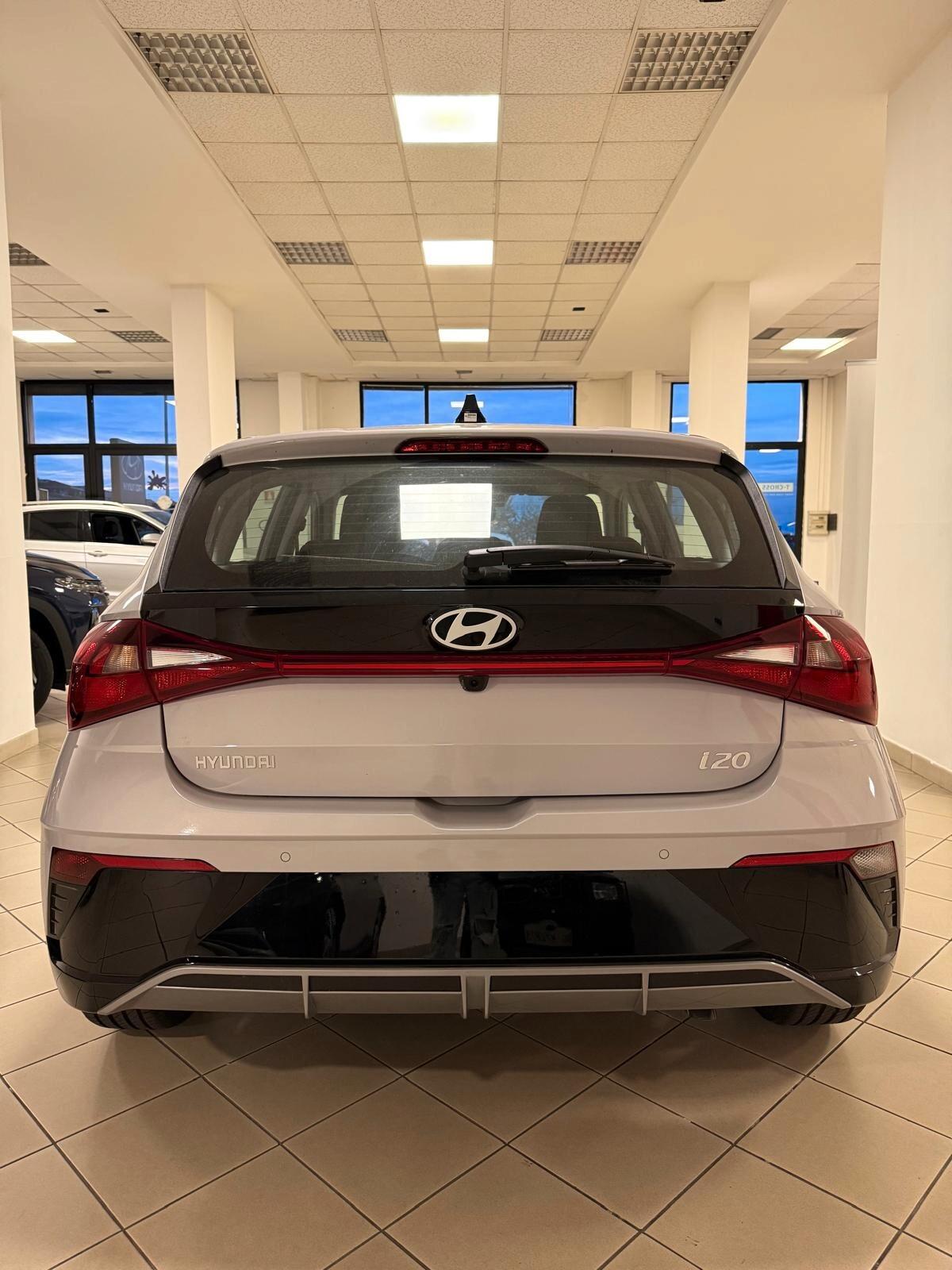 Hyundai i20 1.2 MPI MT Connectline