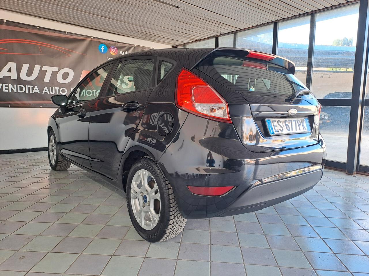 Ford Fiesta 1.5 TDCi 75CV 5 porte Titanium