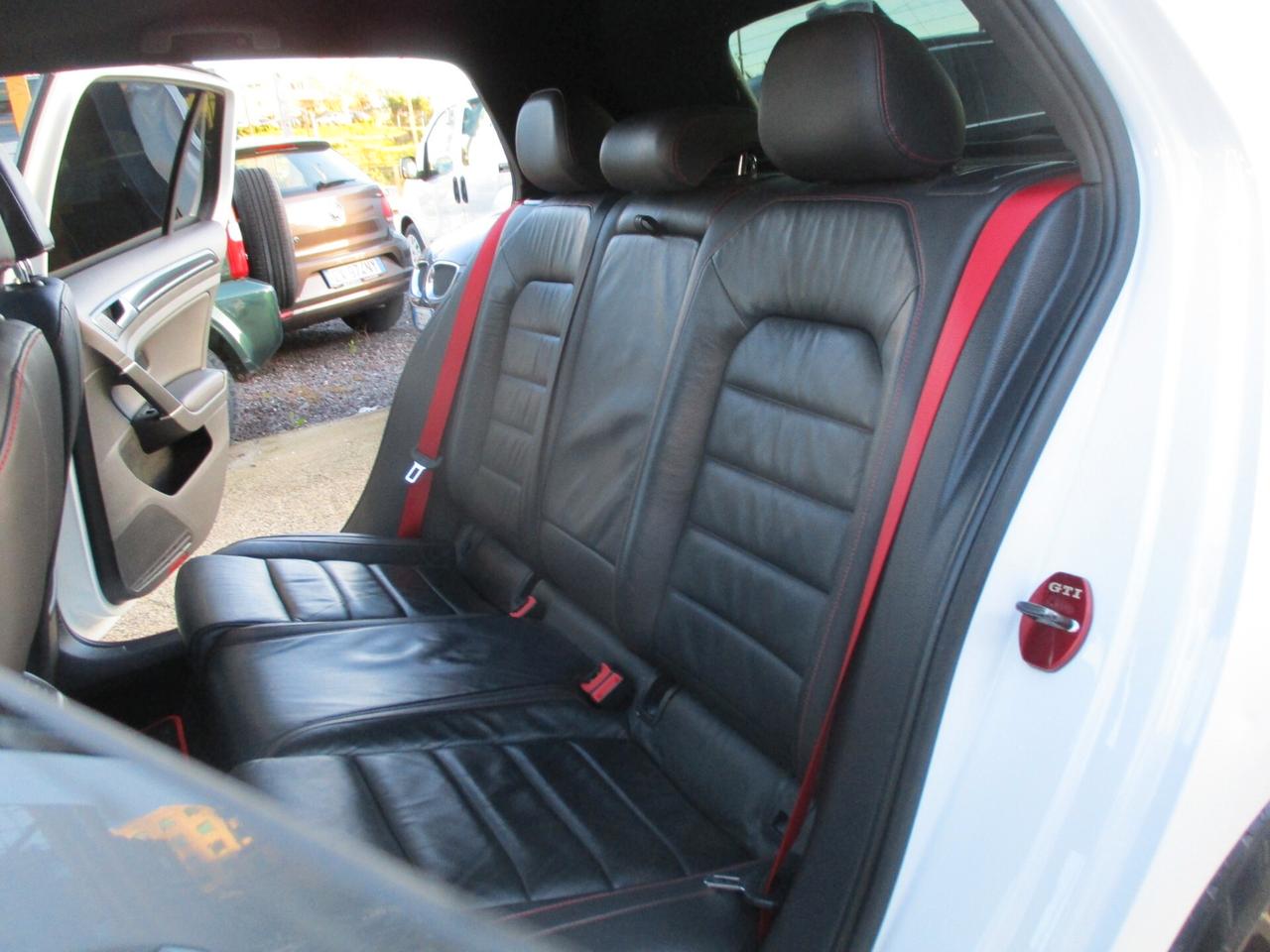 Volkswagen Golf GTI 2.0 DSG 211 CV STRAFULL!!!