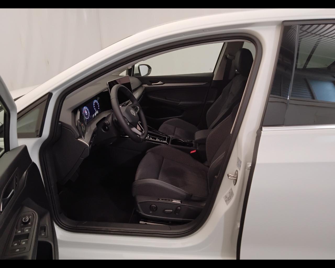 VOLKSWAGEN Golf VIII 2024 - Golf 1.5 tsi ehybrid Style 204cv dsg