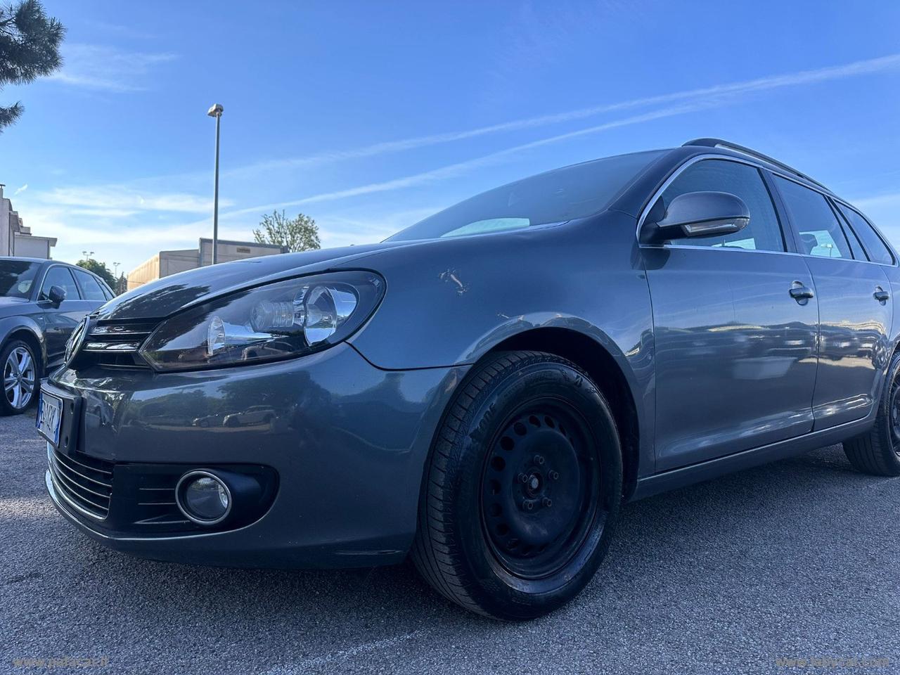VOLKSWAGEN Golf Variant 1.6 TDI DPF Highline
