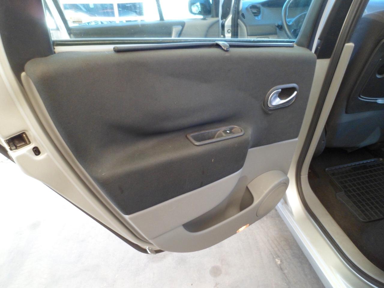Renault Scenic 1.9 dci 120cv full optional 2005