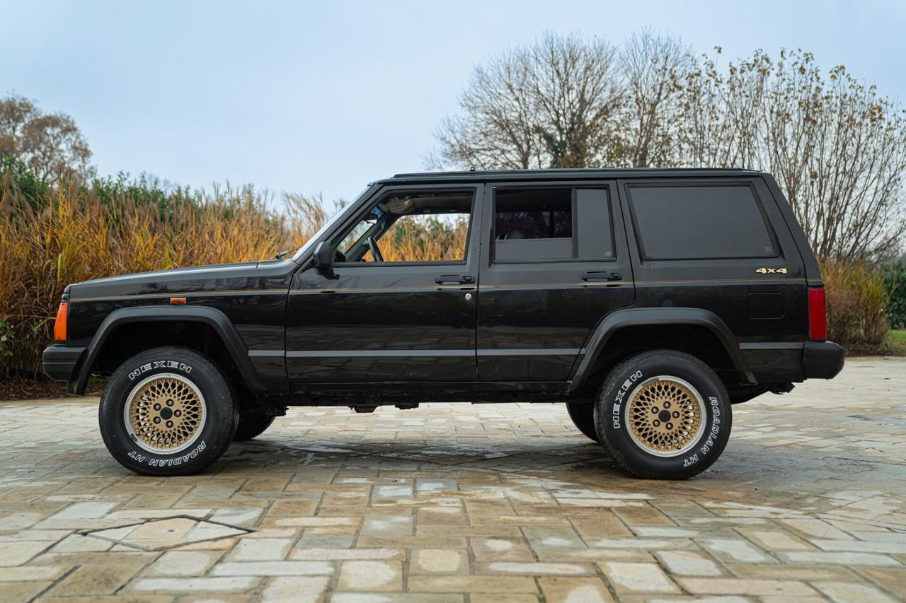 Jeep Cherokee 4.0 LIMITED - JEP00018