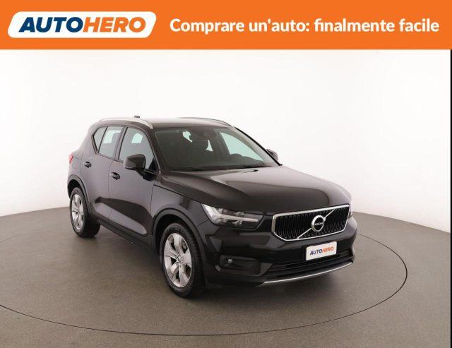 VOLVO XC40 B4 AWD Geartronic Momentum Pro