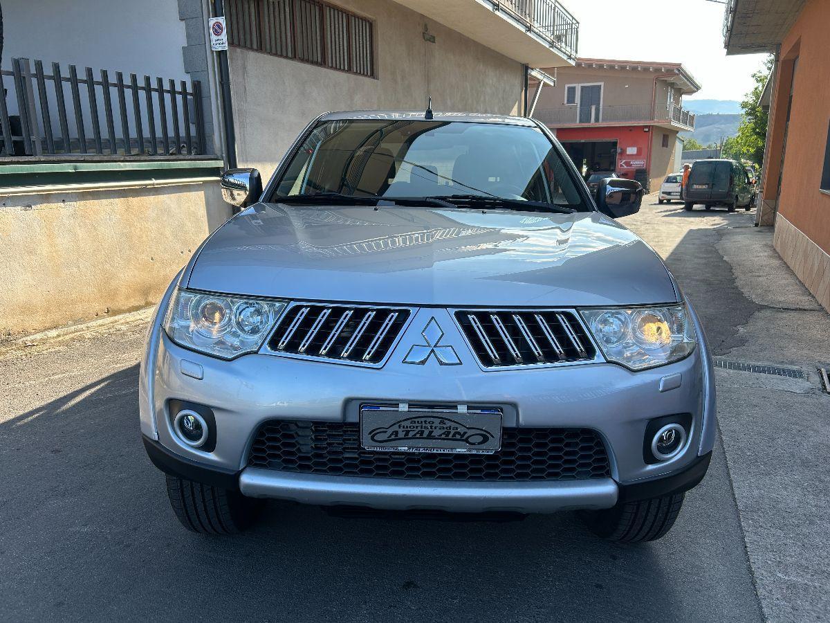 MITSUBISHI - L200 2.5 DI-D/178CV DC Intense Plus