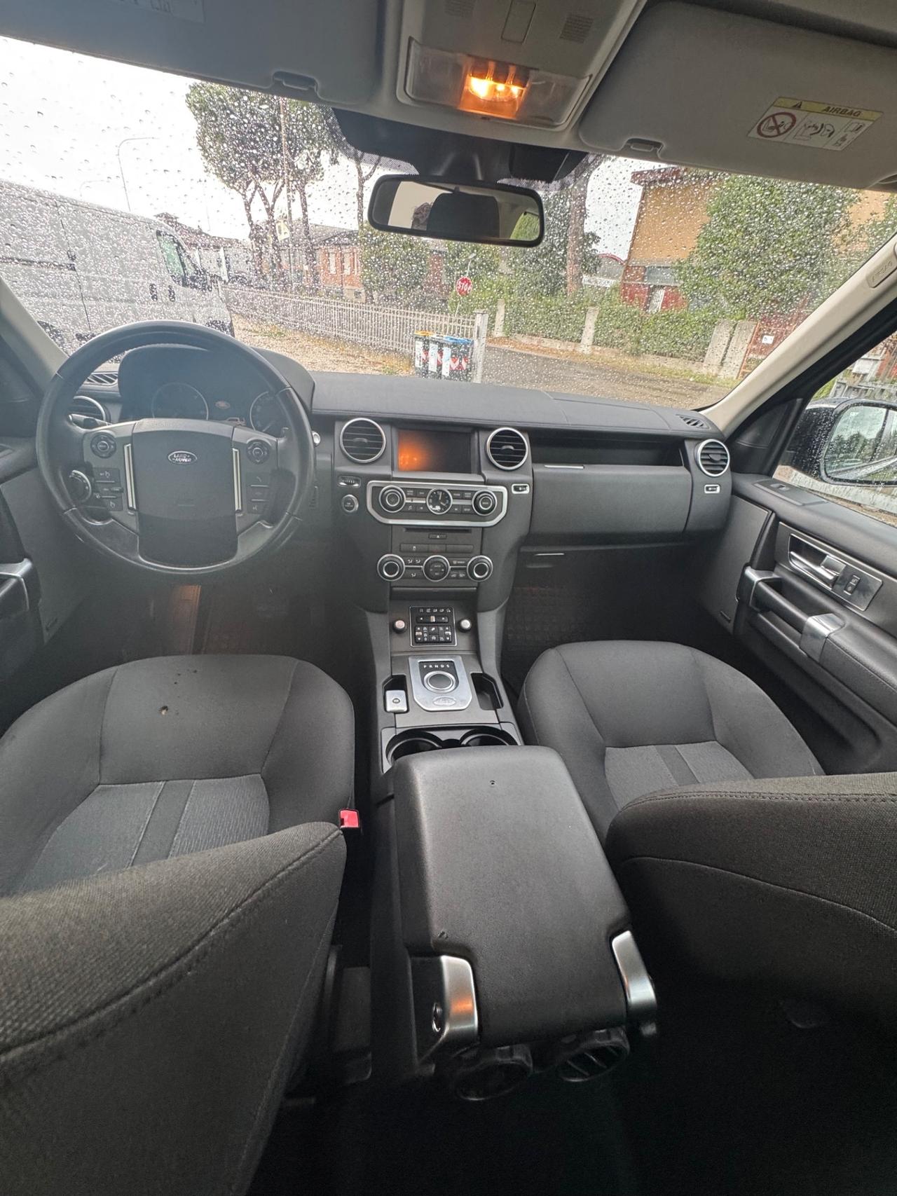 Land Rover Discovery 2.0 TD4 180 CV HSE