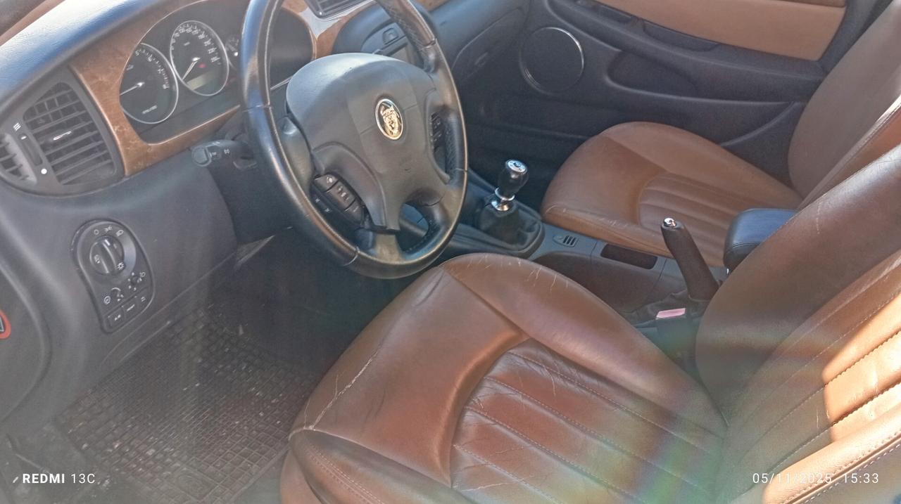 Jaguar X-Type 2.5 V6 24V cat
