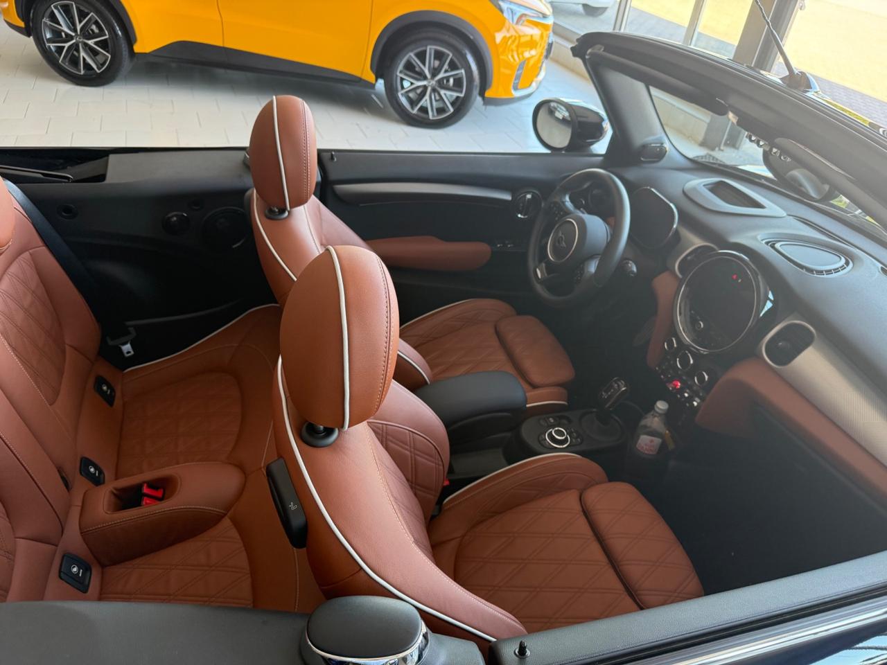 Mini 2.0 John Cooper Works JCW Cabrio