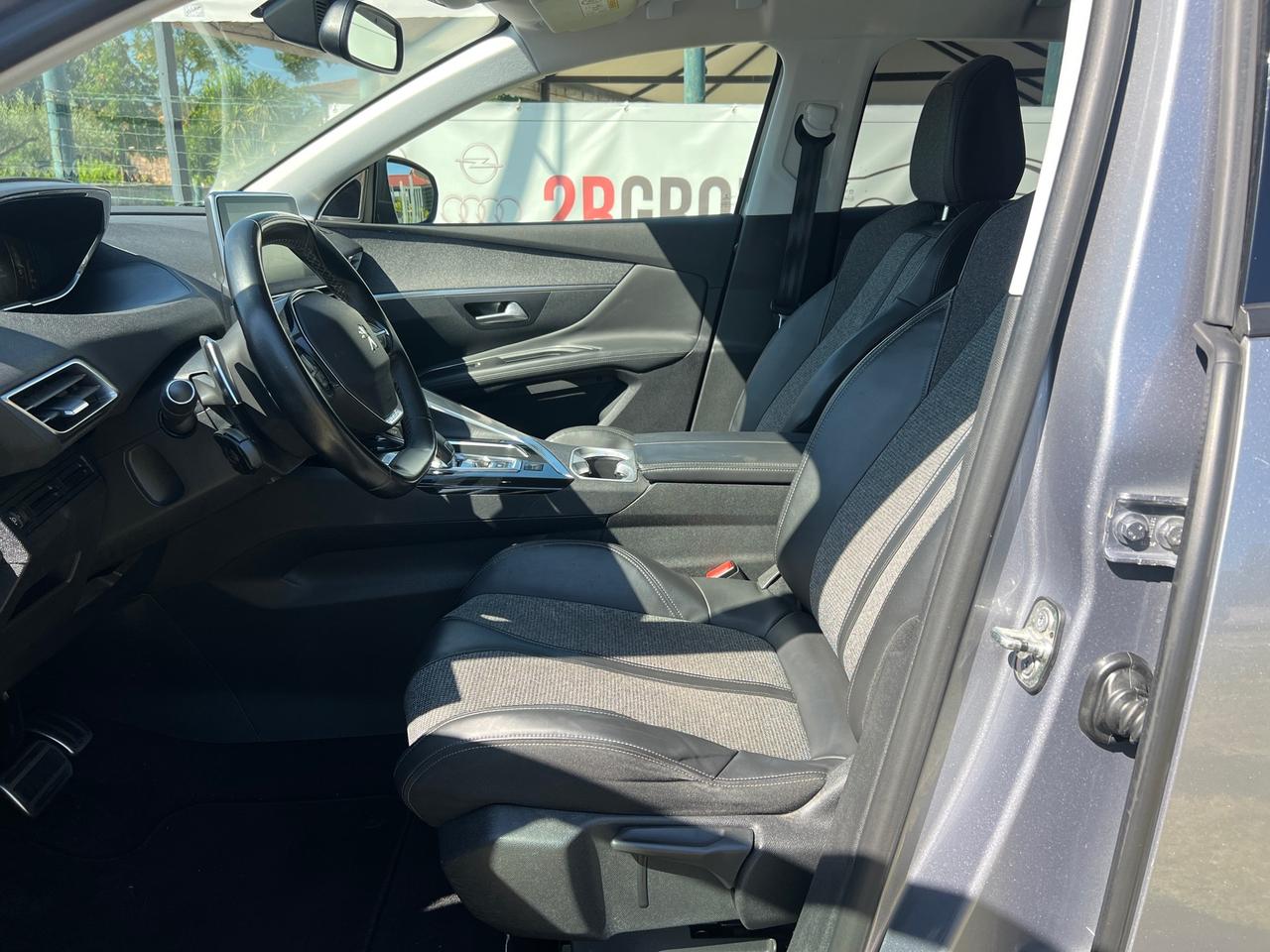 Peugeot 3008 1.6HDi 120CV EAT6 Allure-12/2017"UNIPRO"