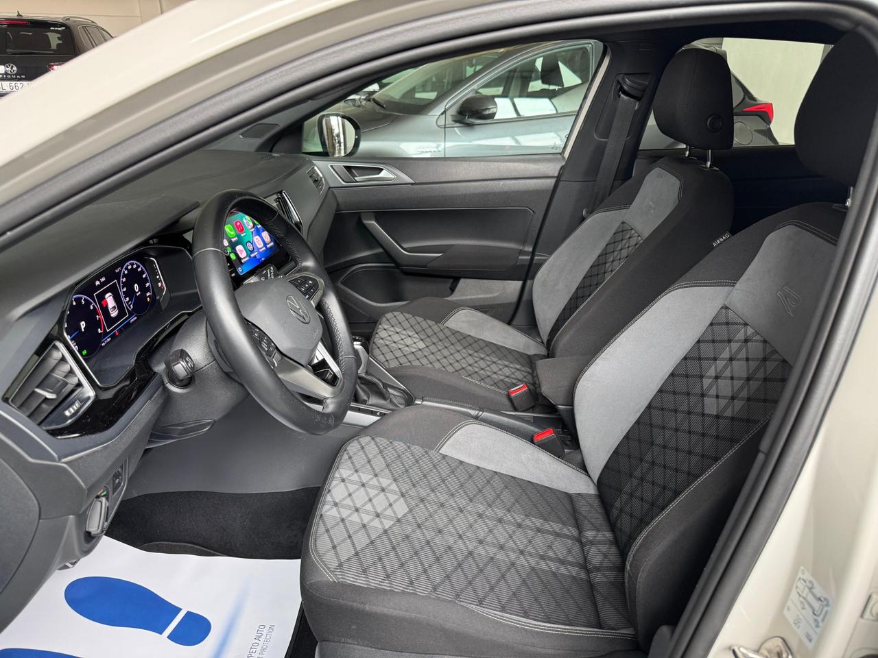 Volkswagen Taigo 1.0 tsi R-Line 110cv dsg TETTO APRIBILE