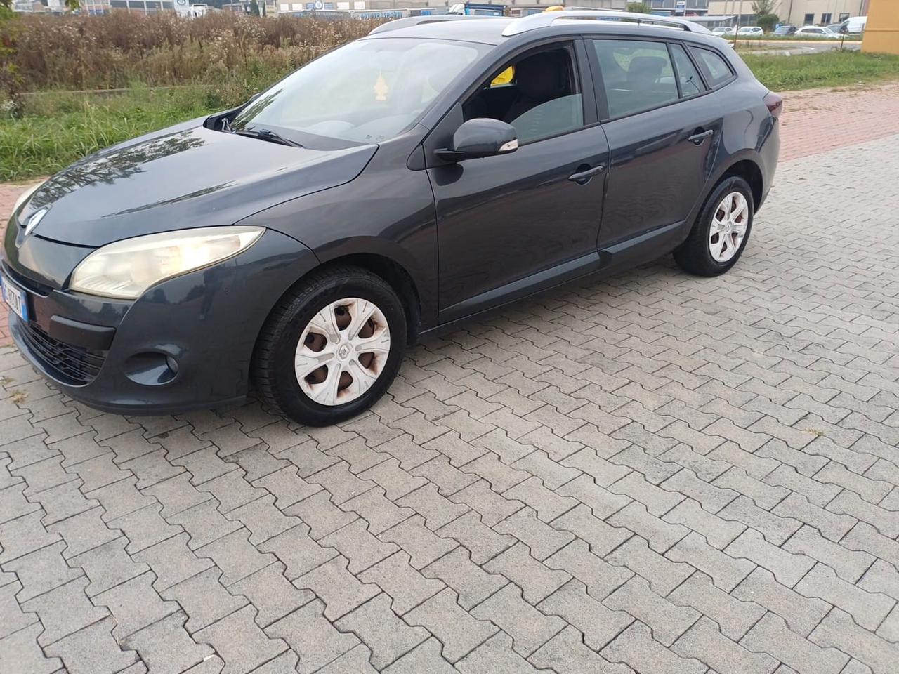 Renault Megane Mégane 1.5 dCi 90CV SporTour Confort
