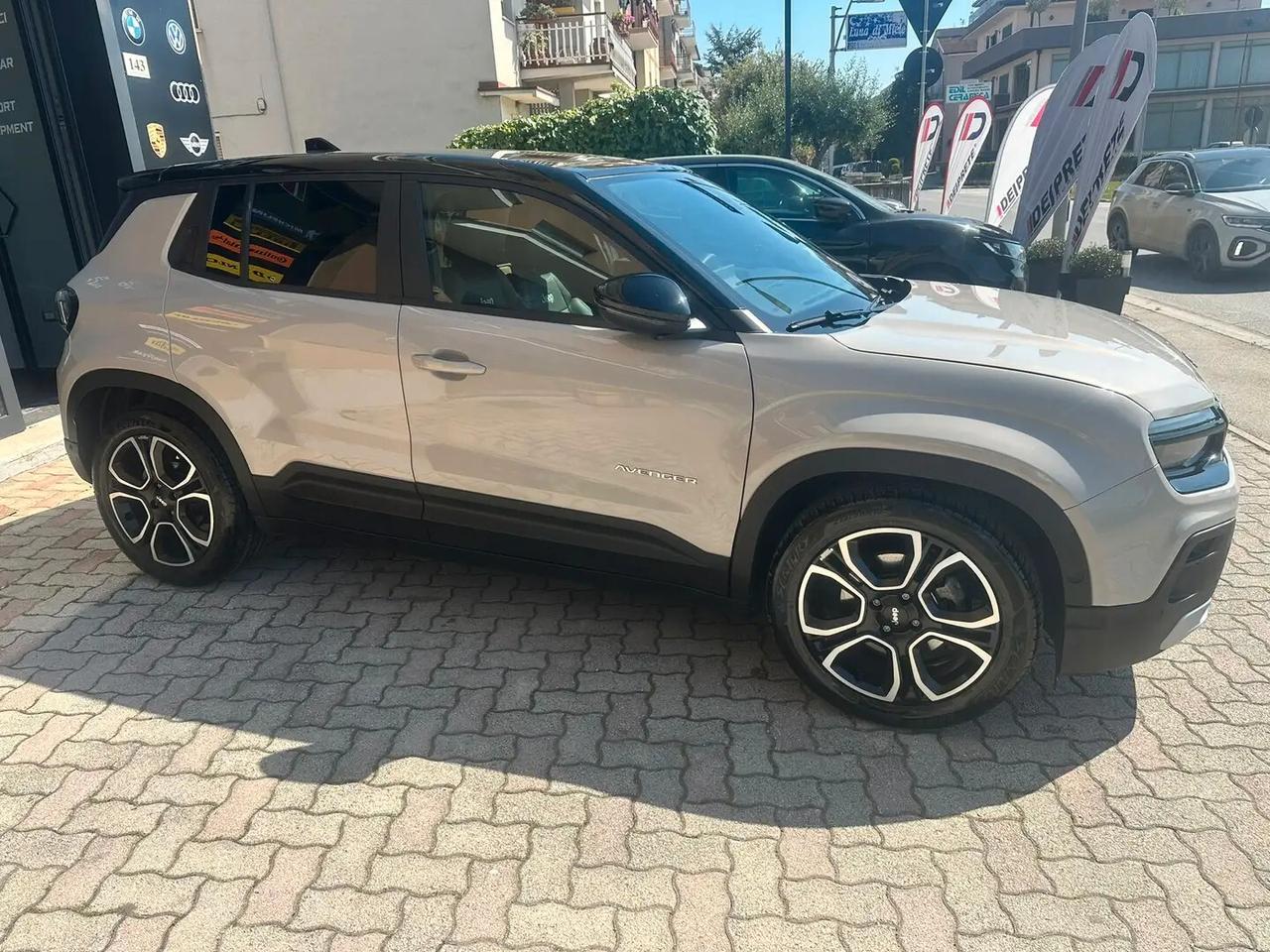 Jeep Avenger 1.2 Turbo 110 CV MHEV Summit