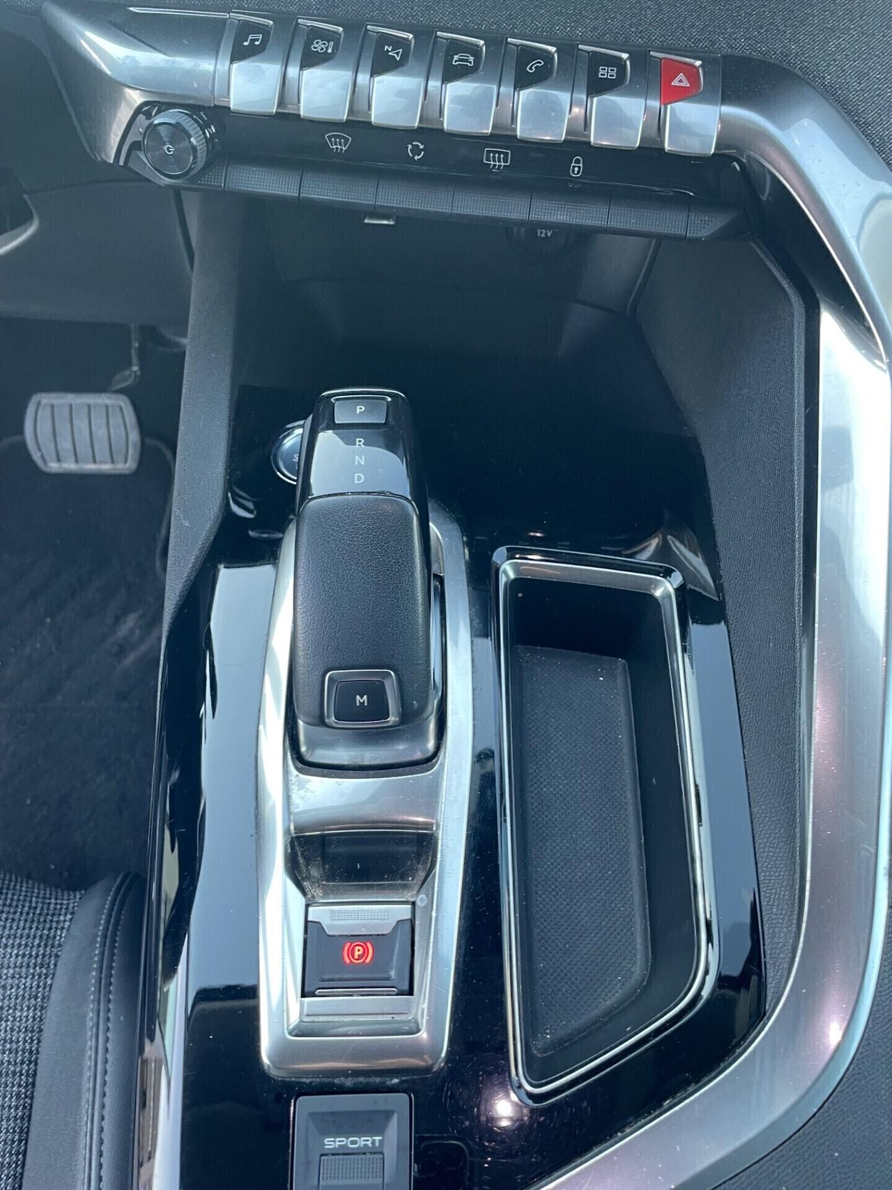 Peugeot 5008 PureTech Turbo 130 S&S Allure*Neopatentati*7posti*automatico