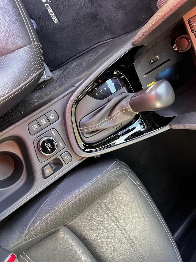 TOYOTA Yaris Cross 1.5 Hybrid 5p. E-CVT AWD-i Premiere