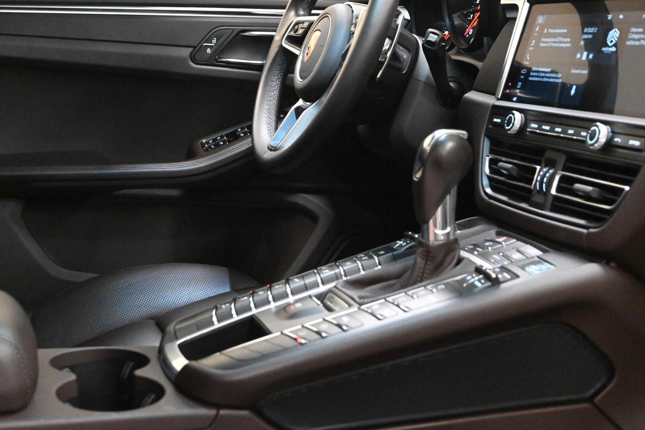 PORSCHE Macan 1ªs. '13-'25 Macan 2.0