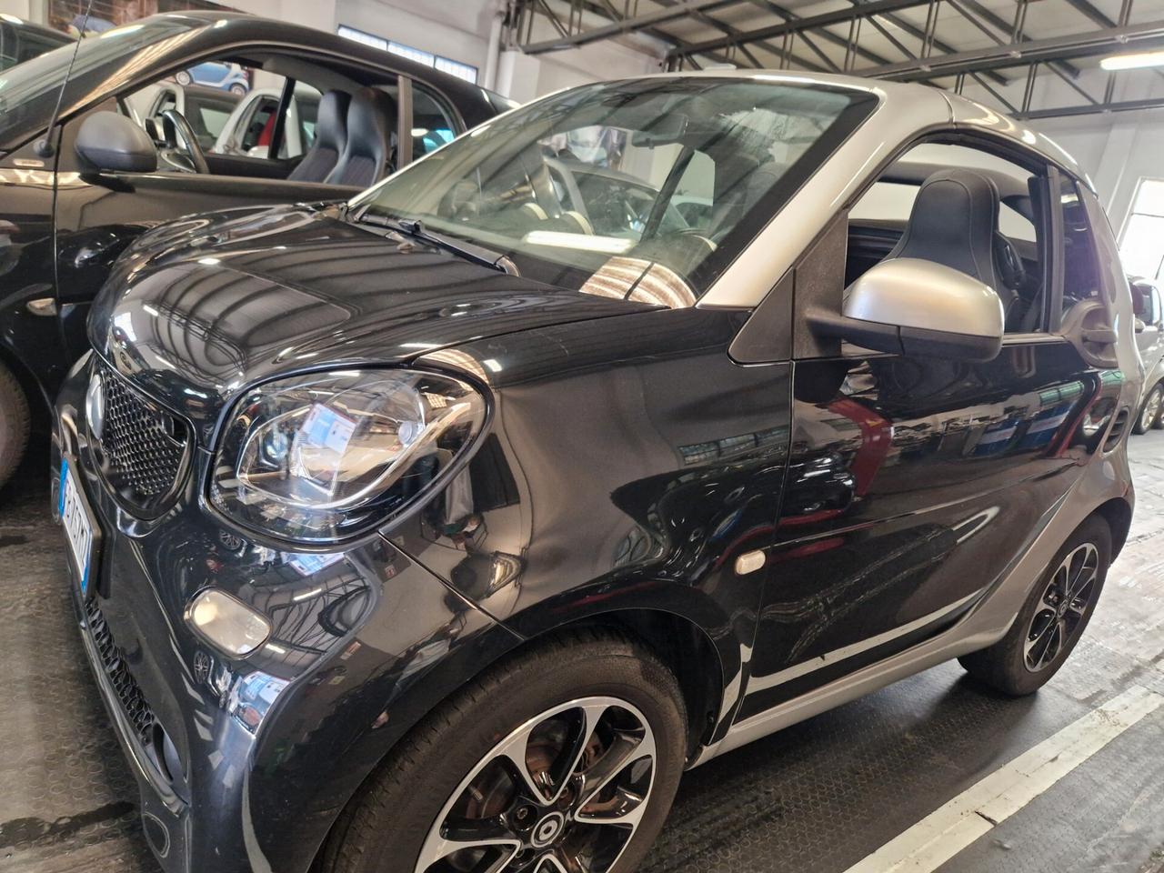 Cabrio pelle navigatore telecamera sensori garanzia