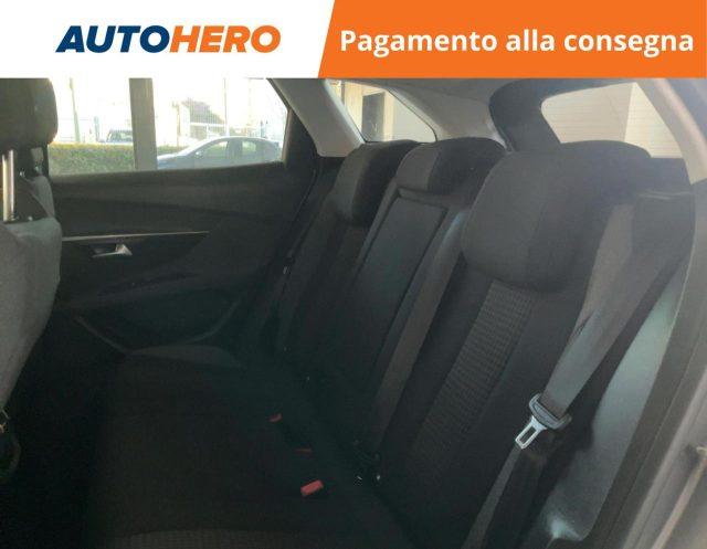 PEUGEOT 3008 BlueHDi 130 S&S EAT8 Business