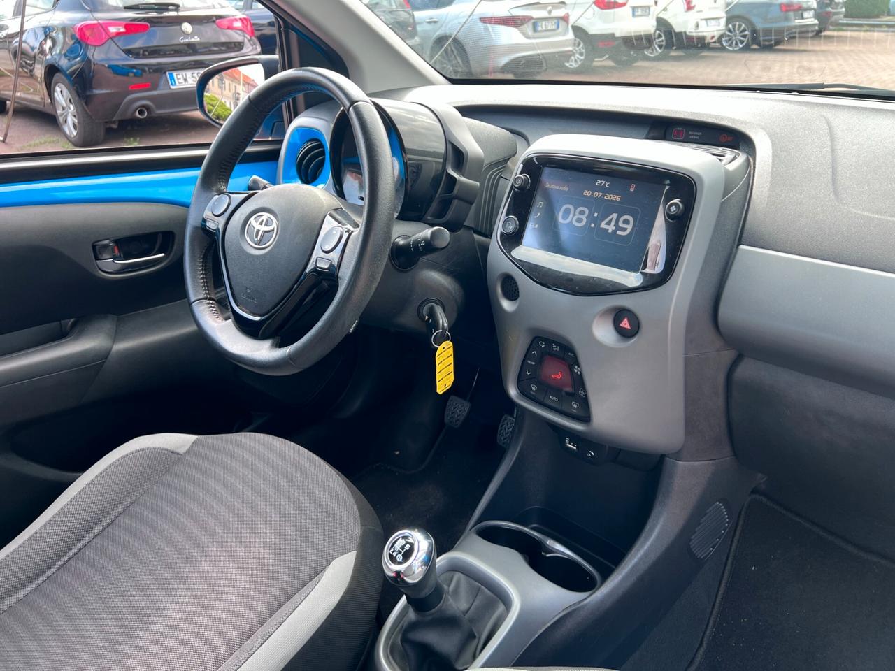 Toyota Aygo Connect 1.0 VVT-i 72 CV 5 porte x-clusiv