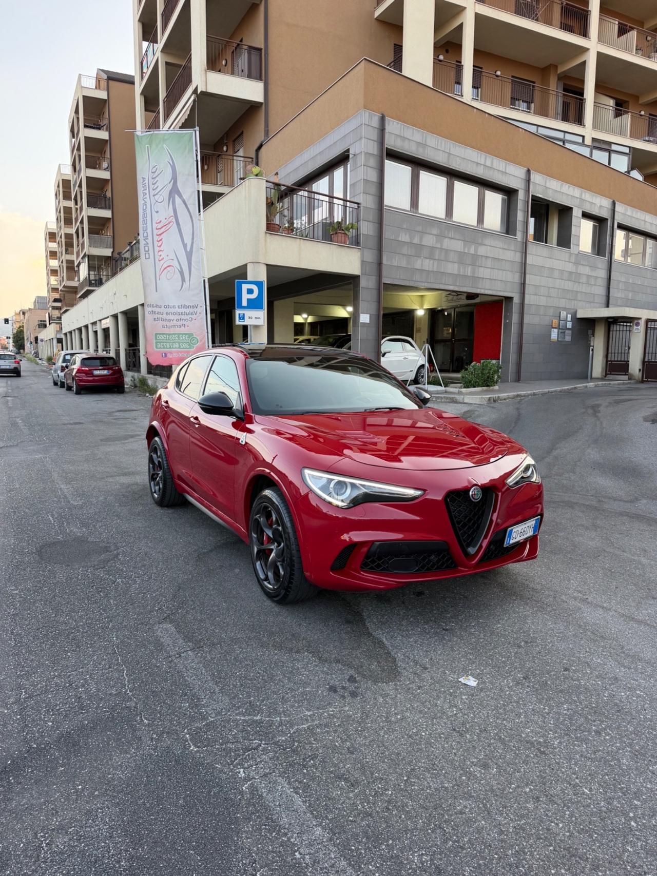 Alfa Romeo Stelvio 2.9 Bi-Turbo V6 510 CV AT8 Quadrifoglio