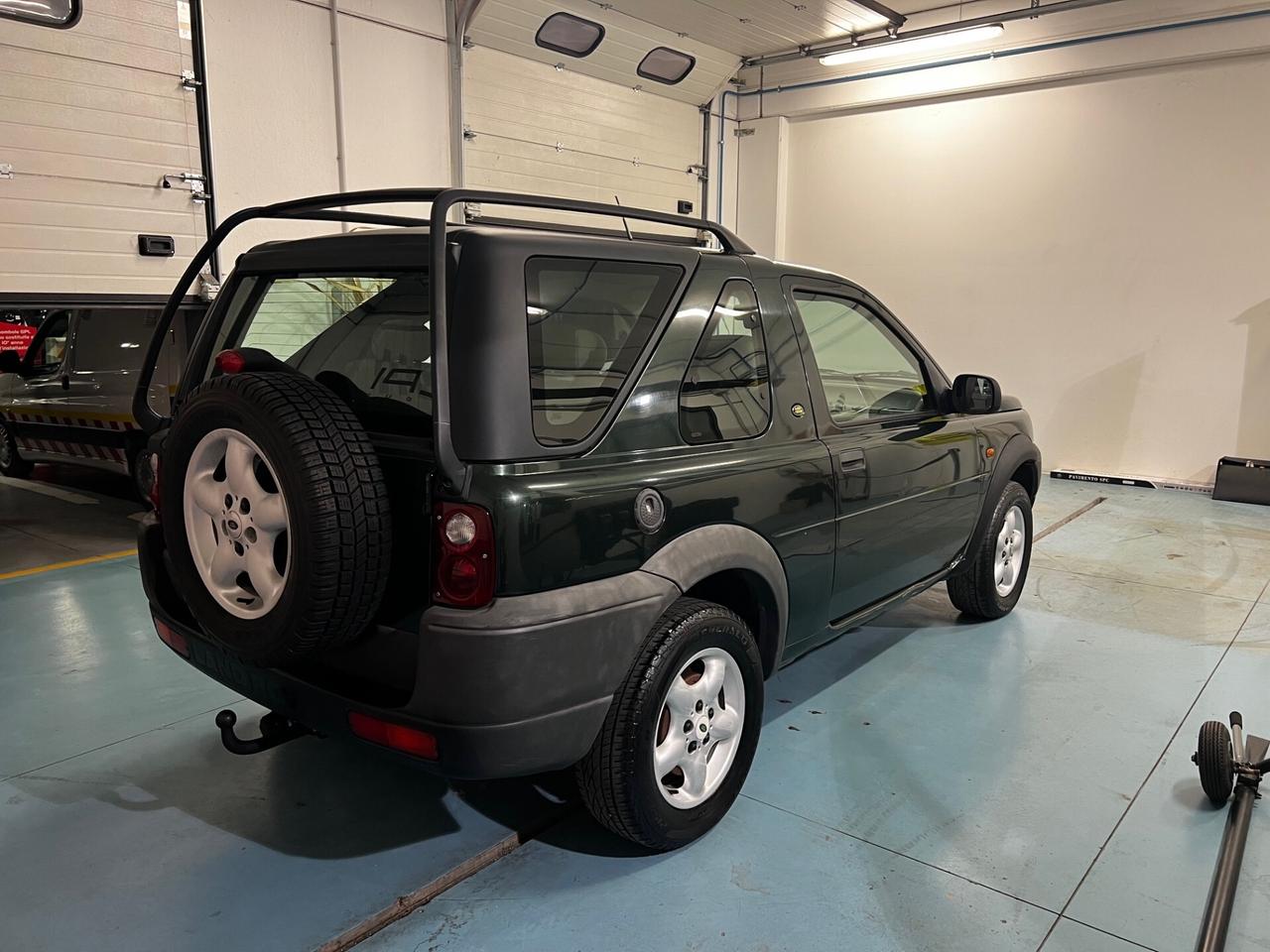 Land Rover Freelander 2.0 Td4 16V cat 3p. Hardback