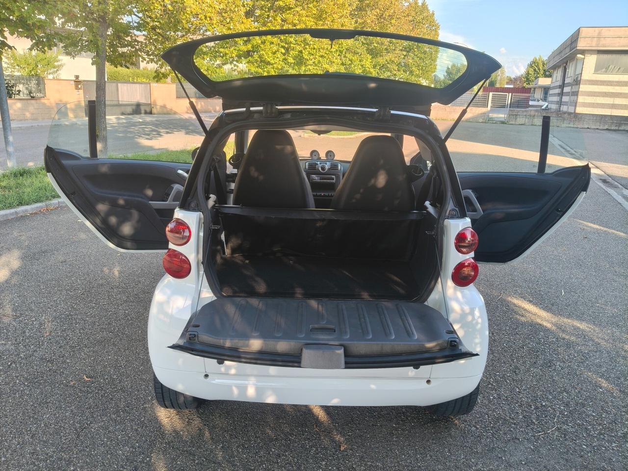 Smart ForTwo 800 cdi SOLO 132.000 KM
