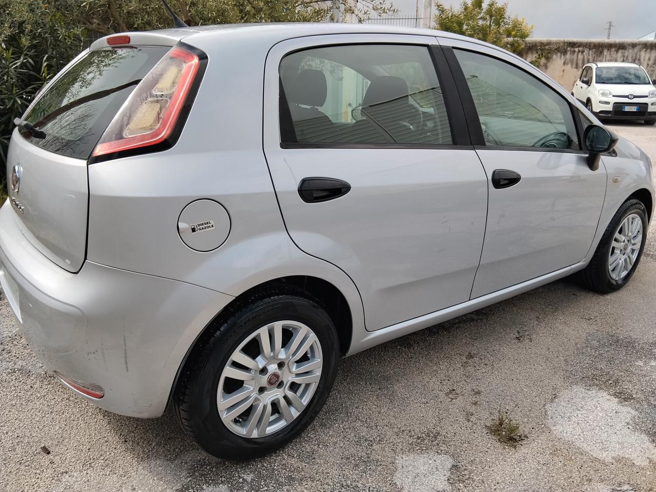 Fiat Punto 1.3 MJT II 75 CV 5 porte Lounge