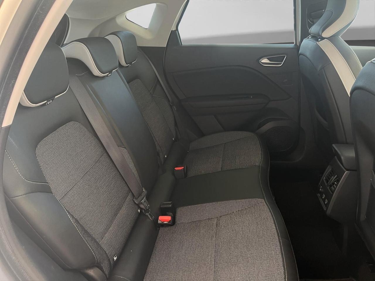 Renault Captur 1.5 BluedCi 115cv Intense FULL