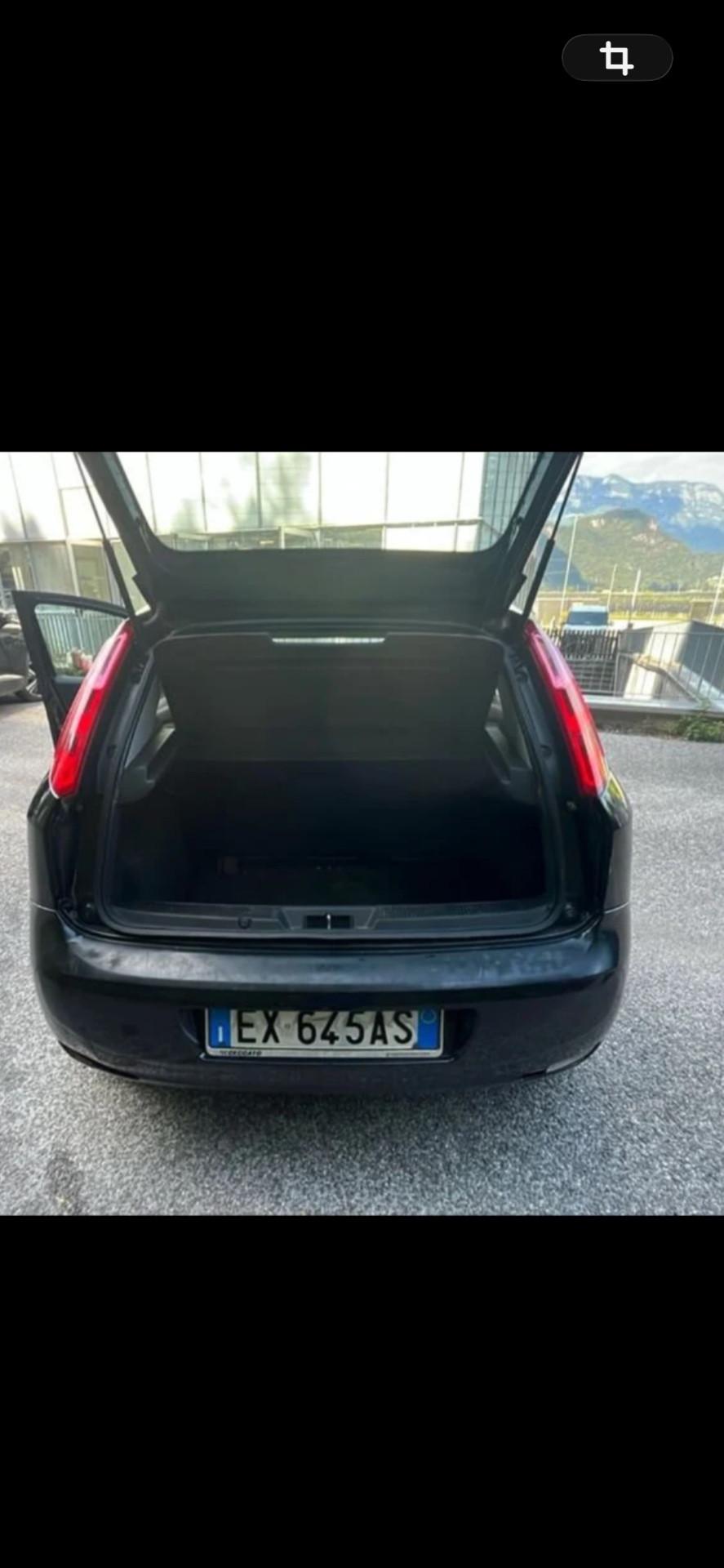 Fiat Punto 1.3 MJT LOUNGE NEOPATENTATI
