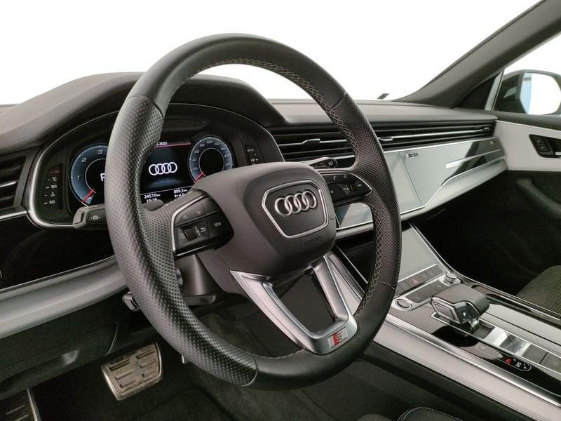 Audi Q8 45 TDI quattro tiptronic Sport