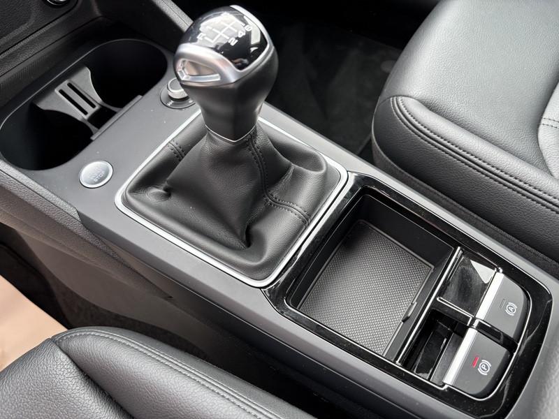 Audi Q2 30 1.0 tfsi S line edition LED-NAVI-CAM-18"
