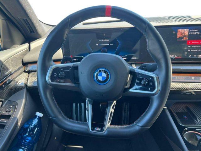 BMW i5 M60