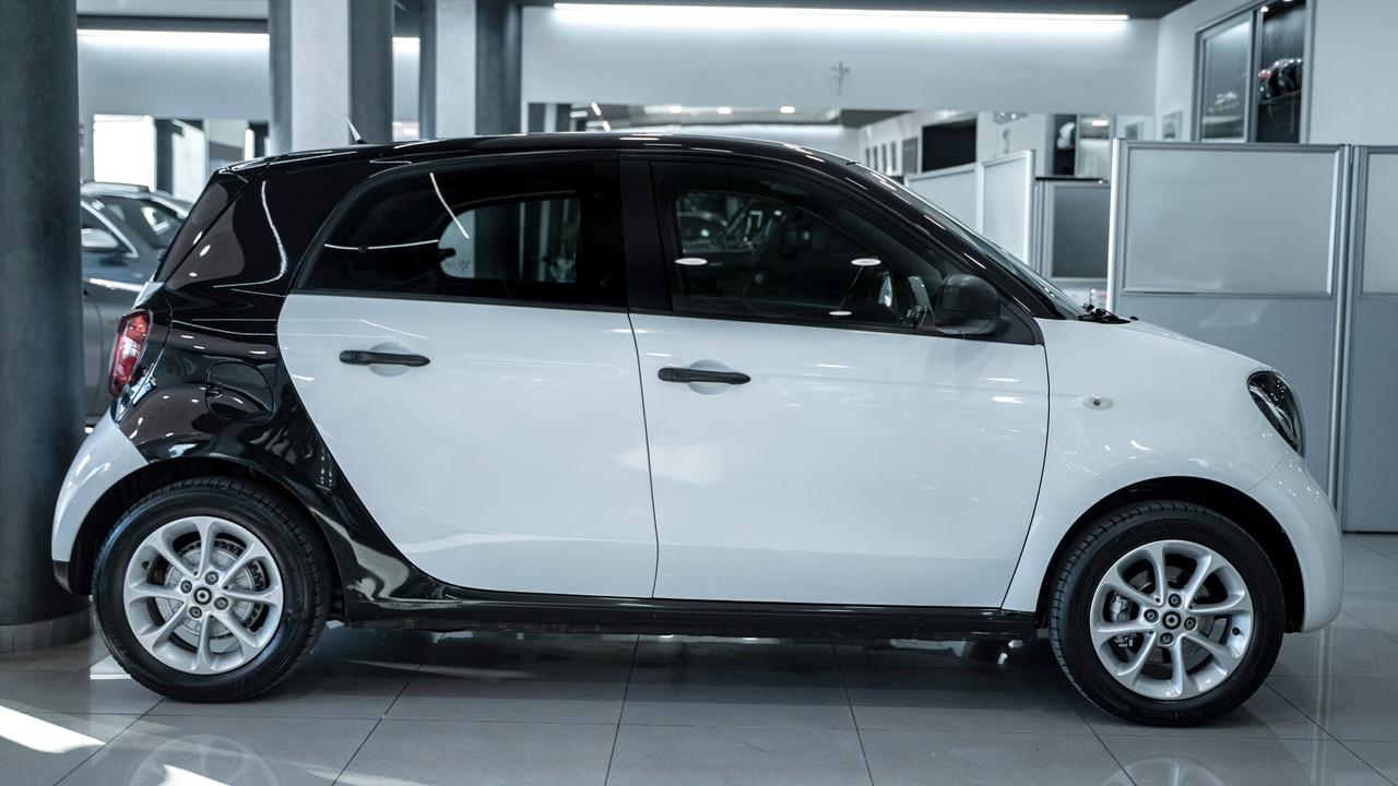Smart ForFour 1.0 YOUNGSTER 71 CV TWINAMIC AUTO FULL OPTIONAL