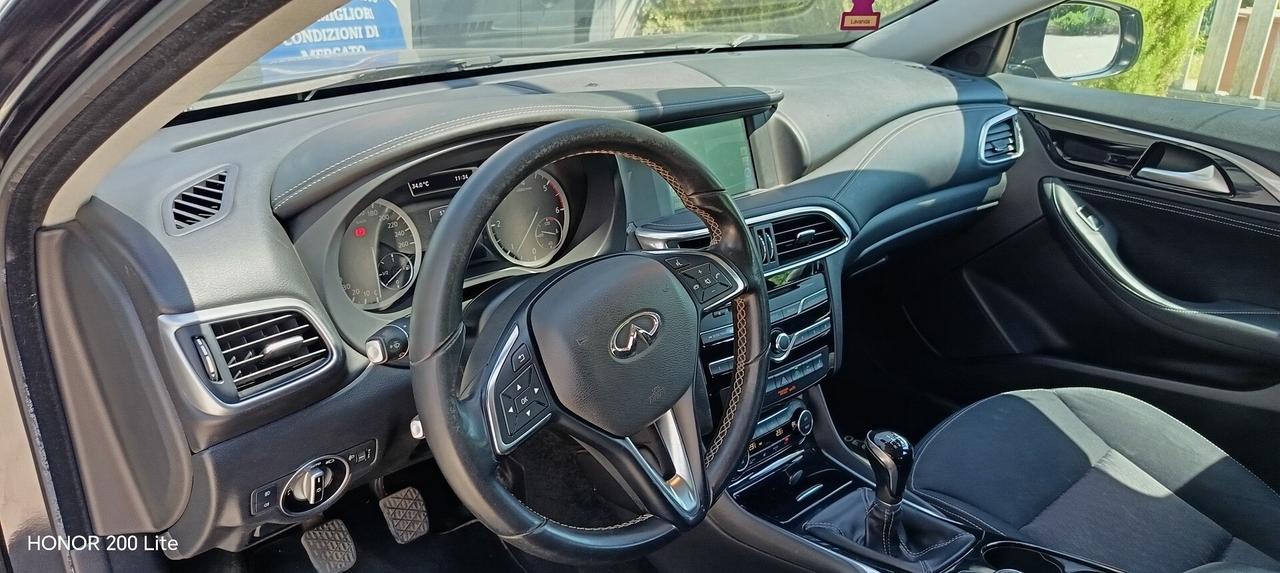 Infiniti Q30 1.5d Business 109cv