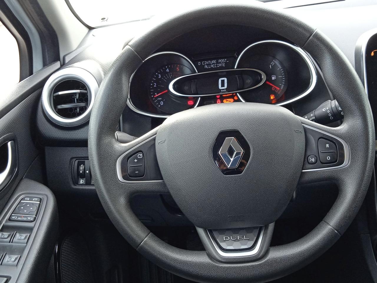 Renault Clio dCi 8V 75 CV 5 porte Duel