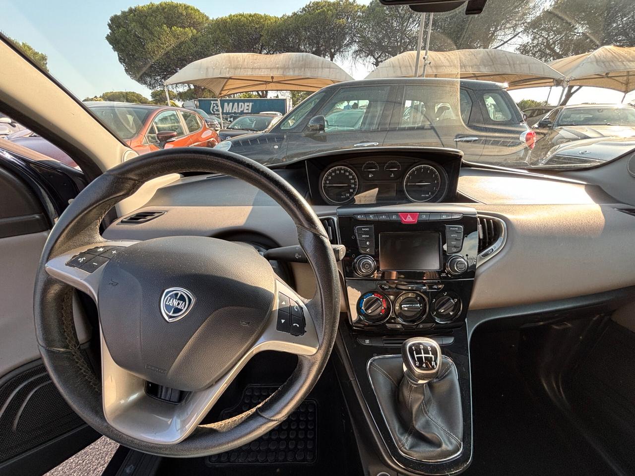 Lancia Ypsilon 1.2 69 CV 5 porte Gold