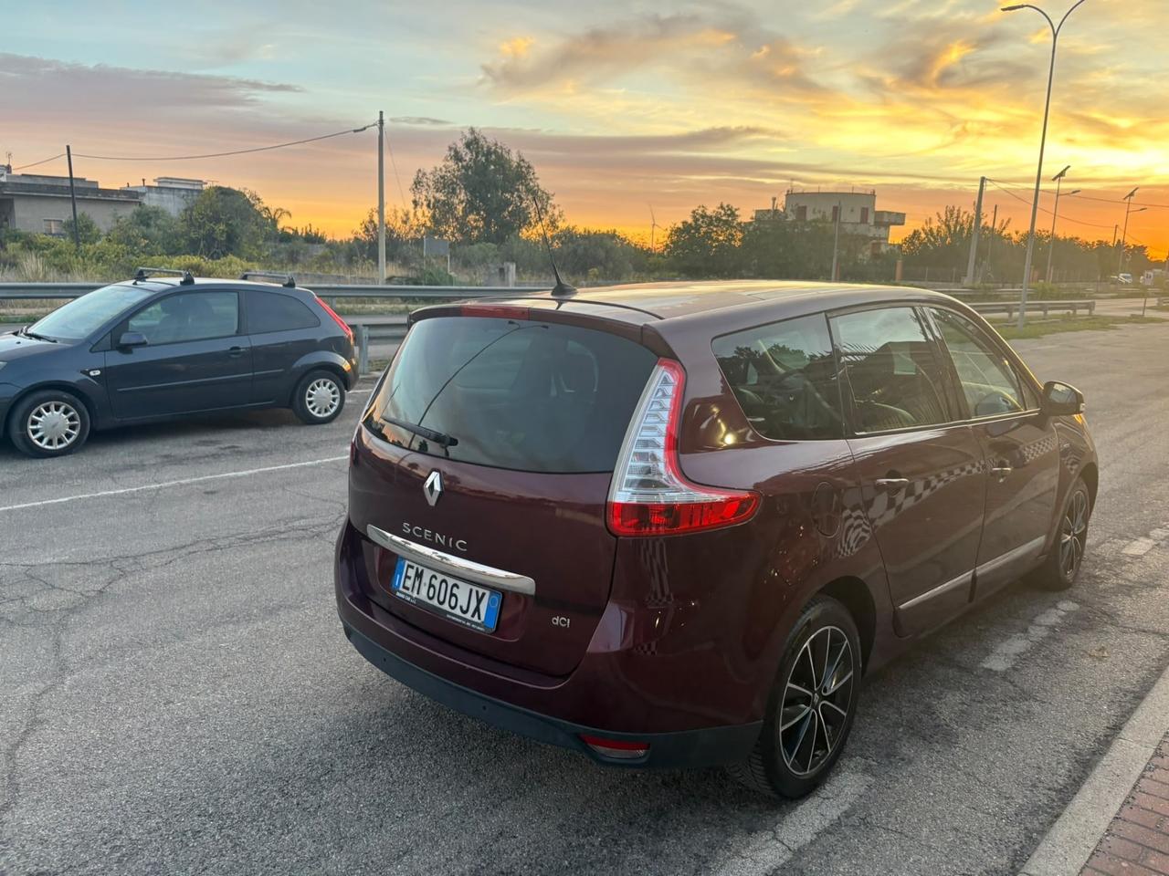 Renault Scenic XMod 1.6 dCi 7 posti 2012