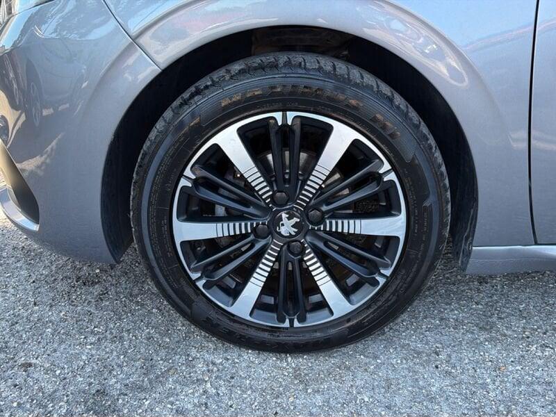 Peugeot 208 208 1.5 bluehdi GT Line s&s 100cv
