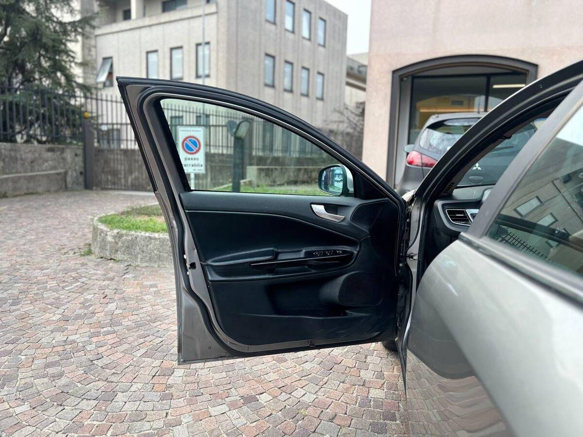 Alfa Romeo Giulietta 1.4 t. m.air Distinctive 170cv